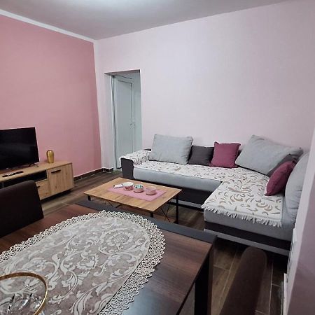 Apartman Jelena Cetinje Exteriör bild