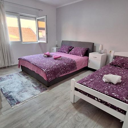 Apartman Jelena Cetinje Exteriör bild
