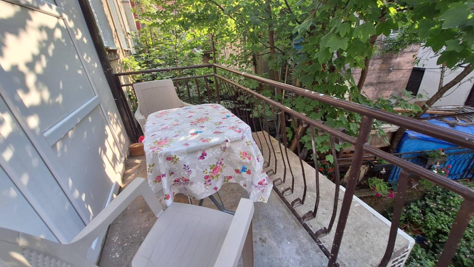 Apartman Jelena Cetinje Exteriör bild